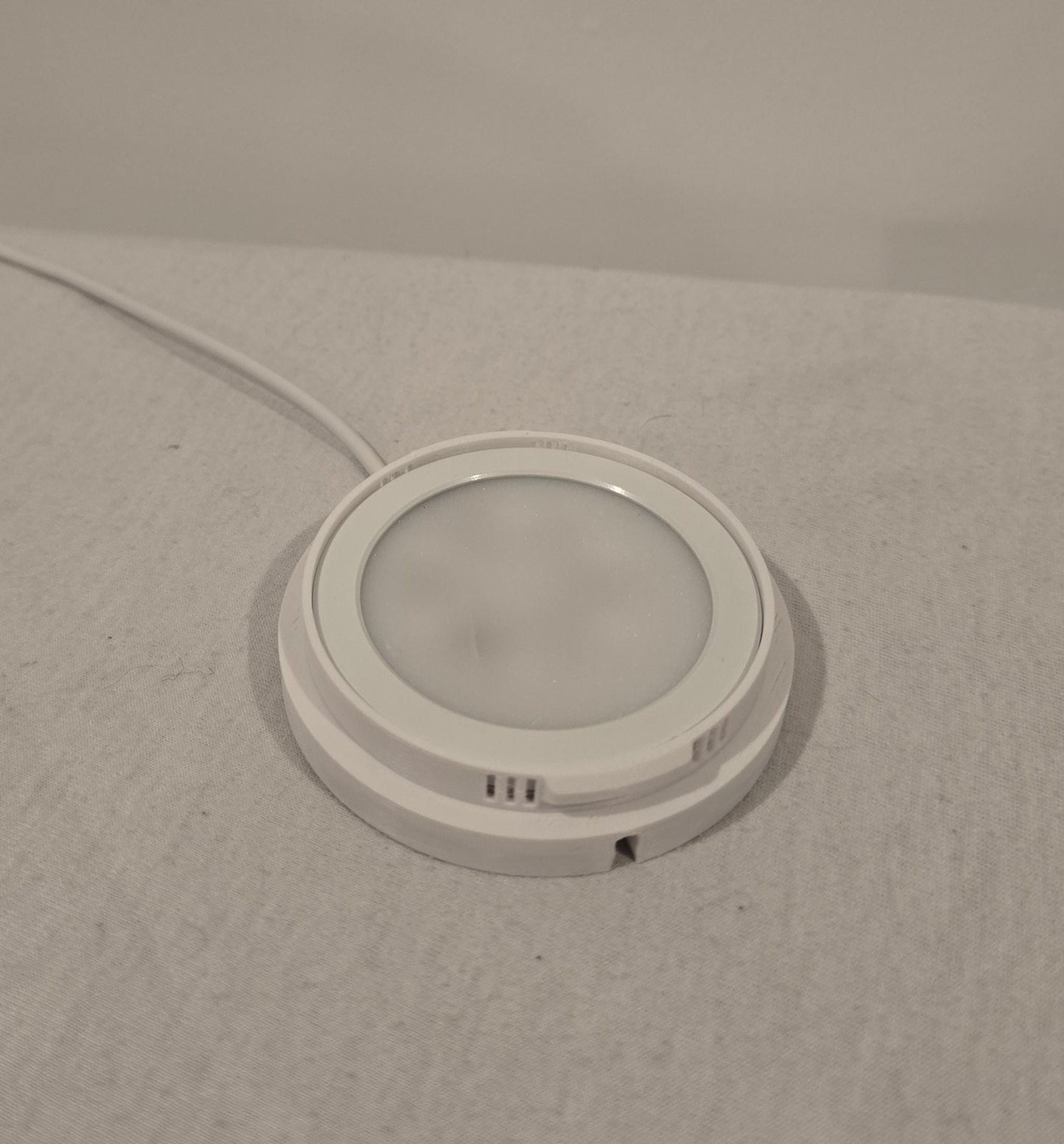 USB Powered - WAVY Bambu LED Desk Lamp Light - Remote Allows 16 Colors and Various Modes