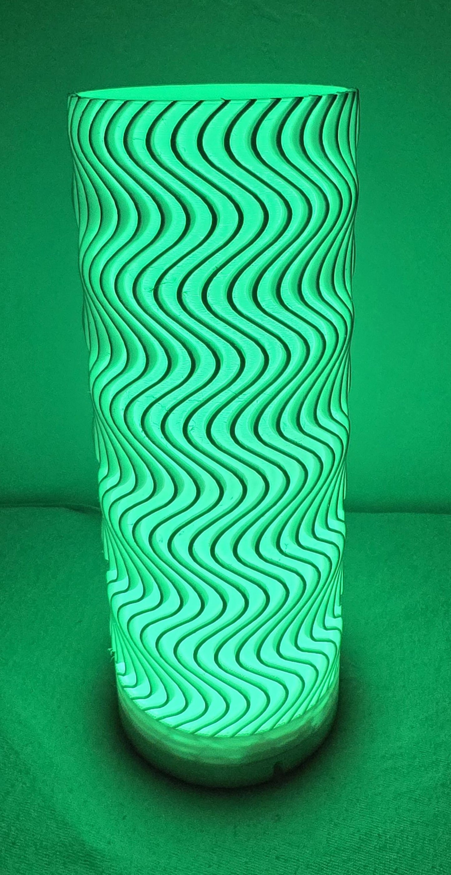 USB Powered - WAVY Bambu LED Desk Lamp Light - Remote Allows 16 Colors and Various Modes