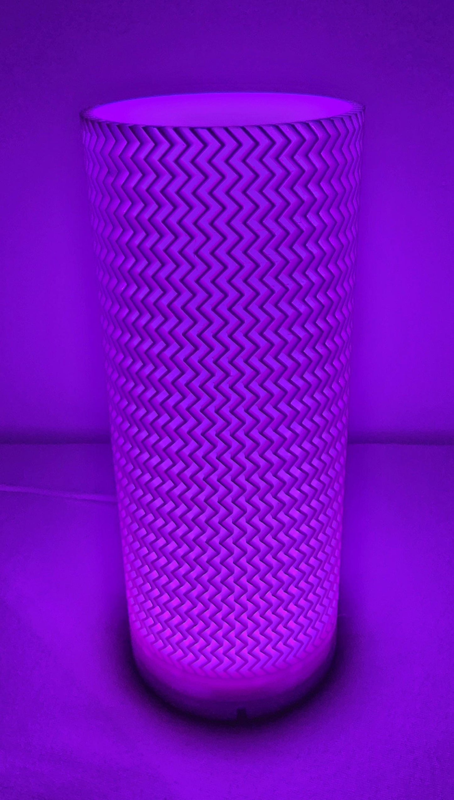 USB Powered - ZIGZAG Bambu LED Desk Lamp Light - Remote Allows 16 Colors and Various Modes